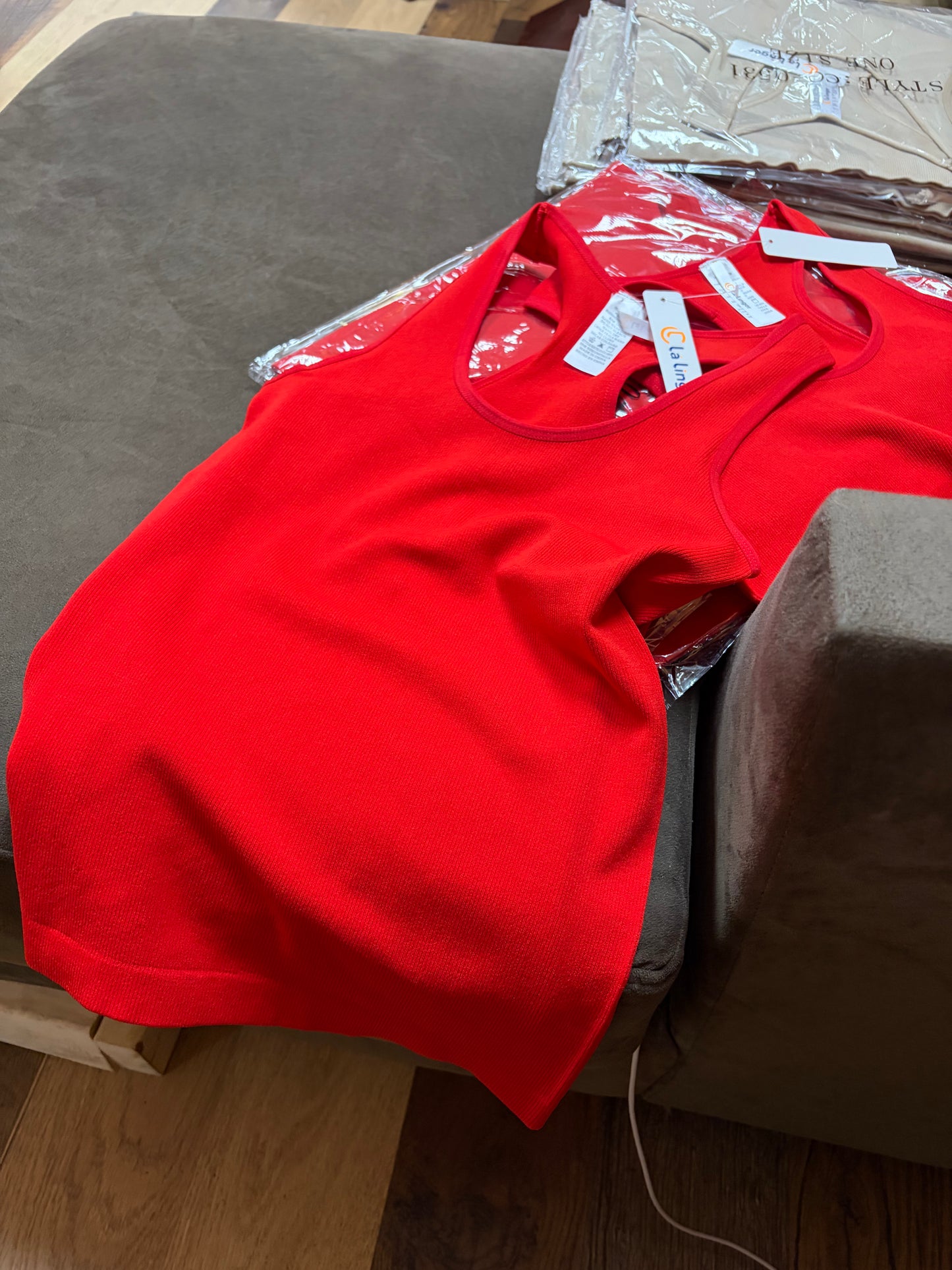 Red T-back full  top