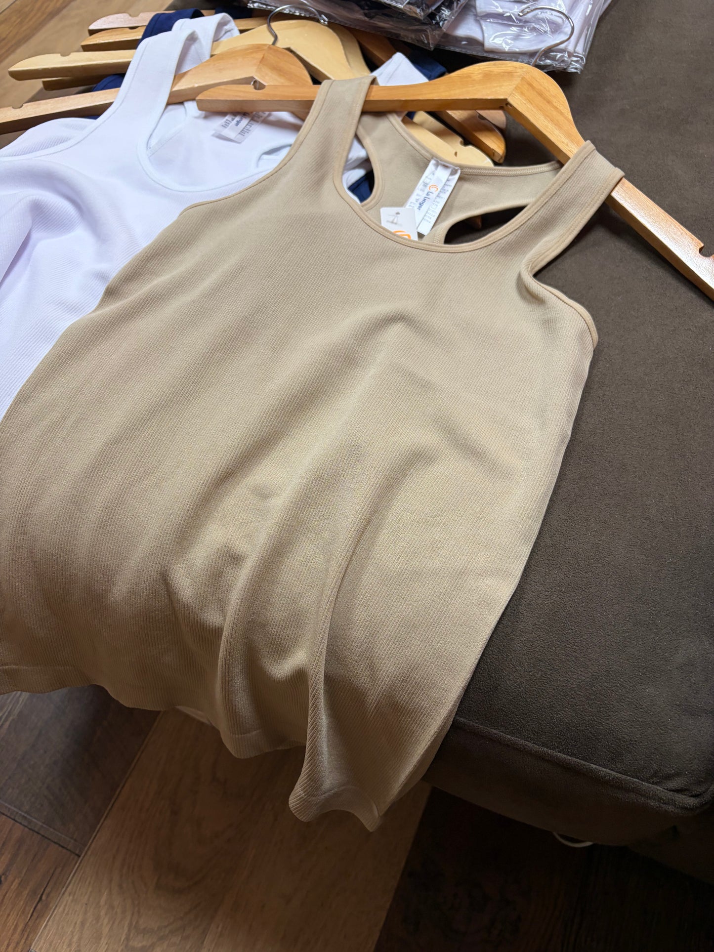 Tan  T-back full  top